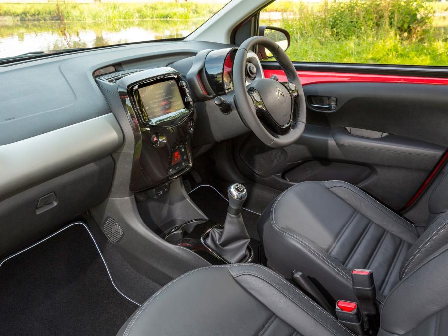  Citroen C1 5-Door 2014 года  (UK) (фото 8 из 8)